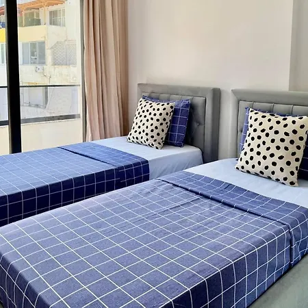 Nice Apartment Saranda *