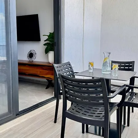 Nice Apartment Saranda 아파트 Sarandë
