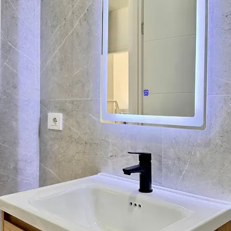 Nice Apartment Saranda *