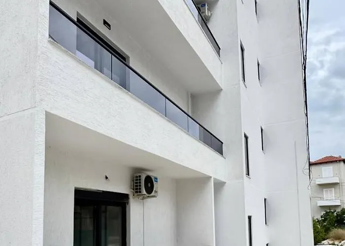 Nice Apartment Saranda Apartament *